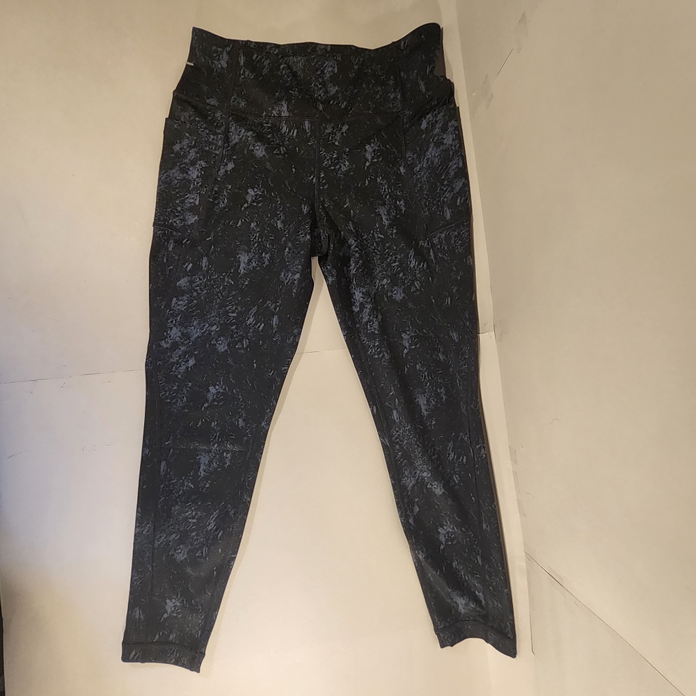 Lole. Purple Black. Medium